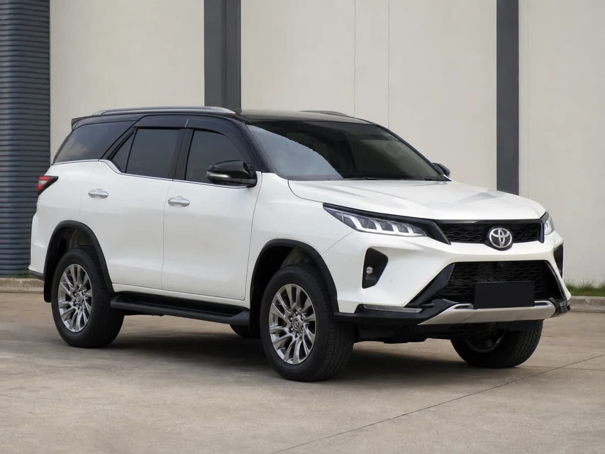 Toyota Fortuner 2.8 Legender 4WD AT, 2022, б/у — изображение товара